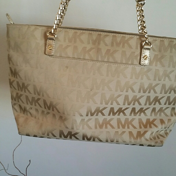 Gold Michael Kors Initial zip up tote - Picture 2 of 6
